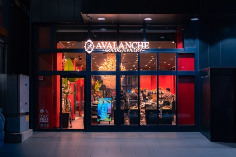 avalanche price prediction 2050 - Photo by mos design on Unsplash